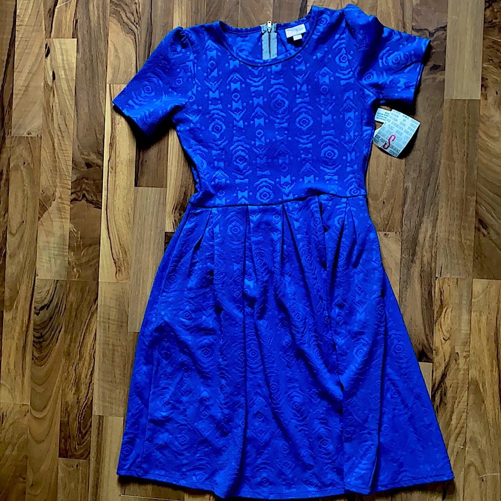 Lularoe Amelia dress with pockets